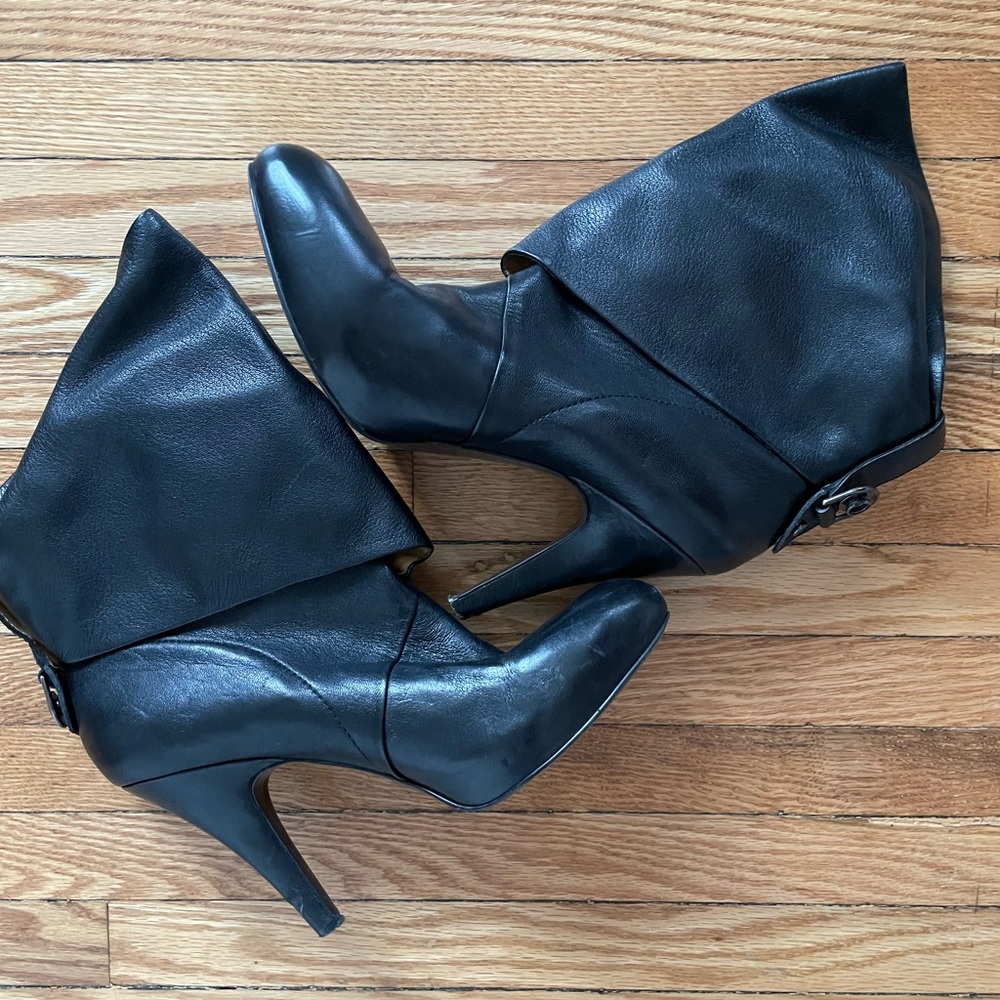 Circa Joan & David Heel Boots